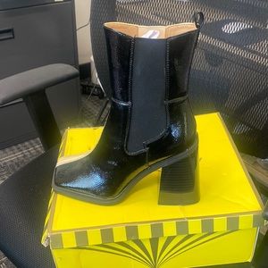 Sam Edelman Lauren Boot black/eggshell colorblock size 8.5 M